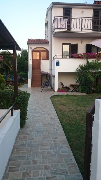 Apartment Devcic Poreč Zewnętrze zdjęcie